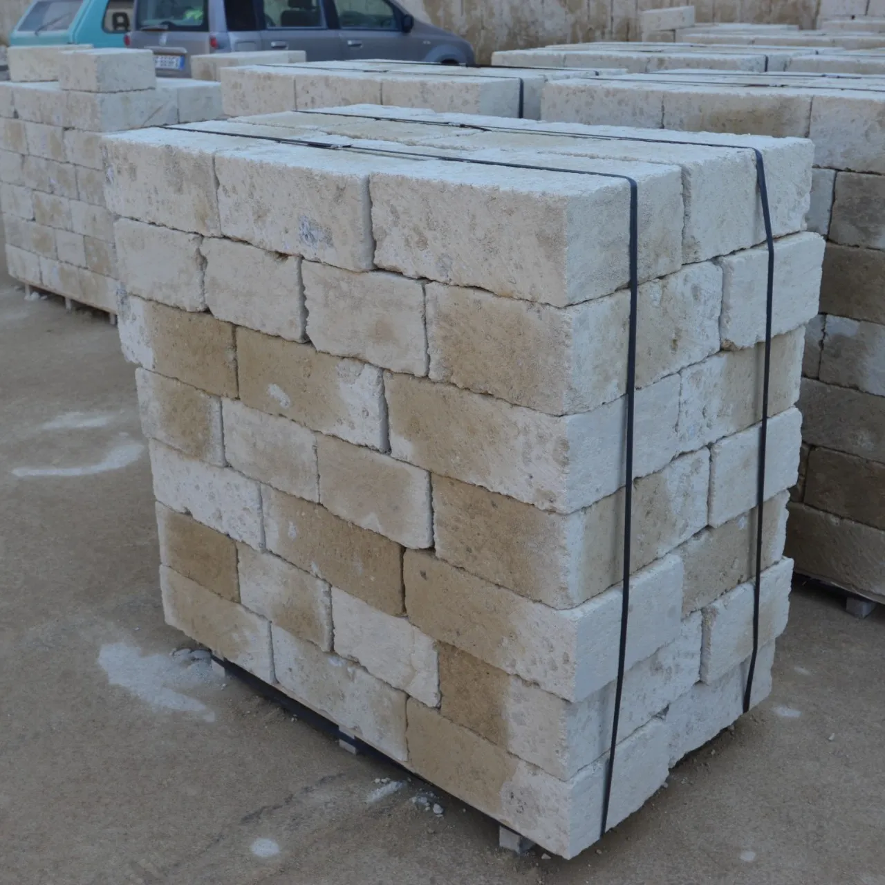 Maxiblocco tufo prodotto da Campimaglia srl